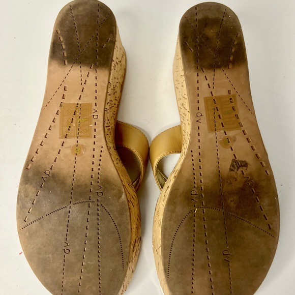 Dolce Vita Platform Sandals Size 8 - Picture 3 of 14